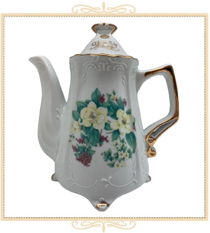 Queen Mary Signature Teapot Wild White Roses