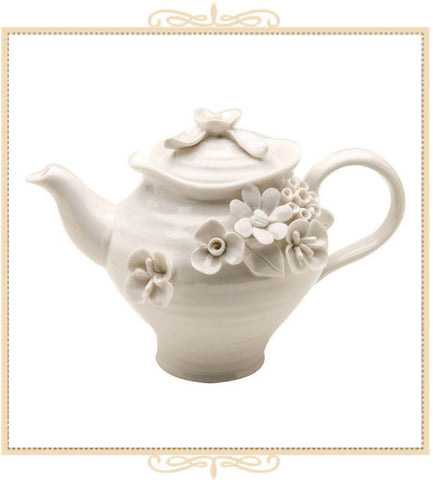 White Miss Daisy Teapot