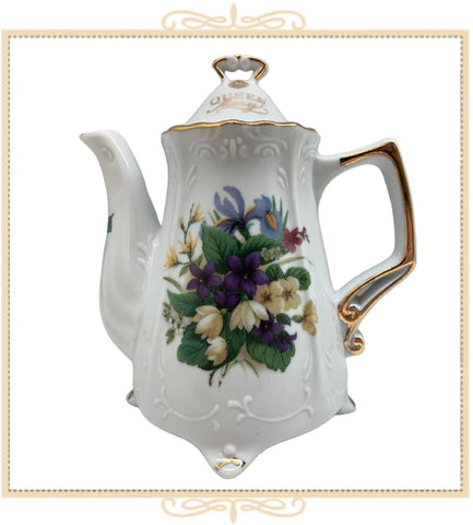 Queen Mary Signature Teapot Purple & White Flowers
